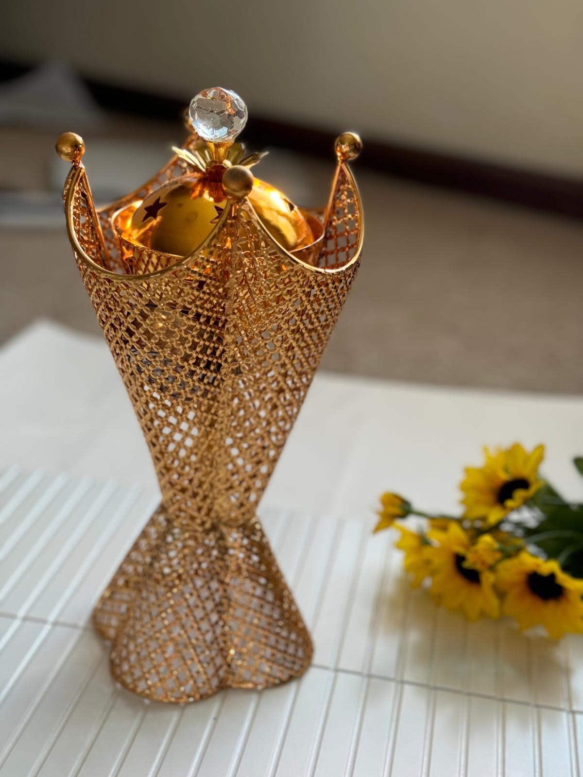 Royal Gold Dani