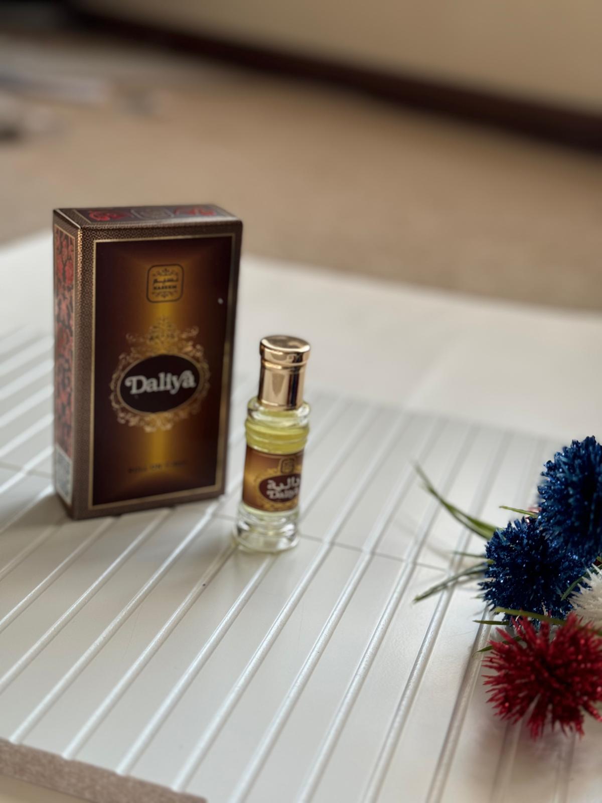 Daliya Roll-On Attar
